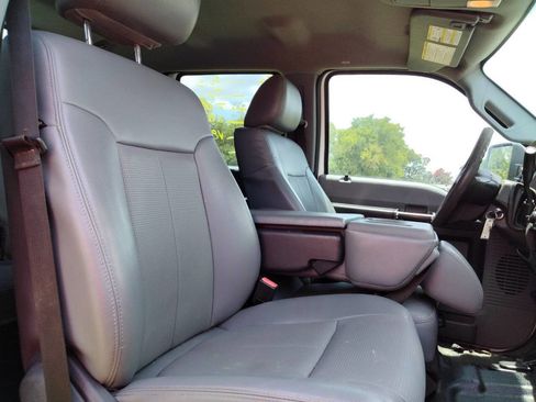 Used 2015 Ford F250 XL w/ Power Equipment Group image 22