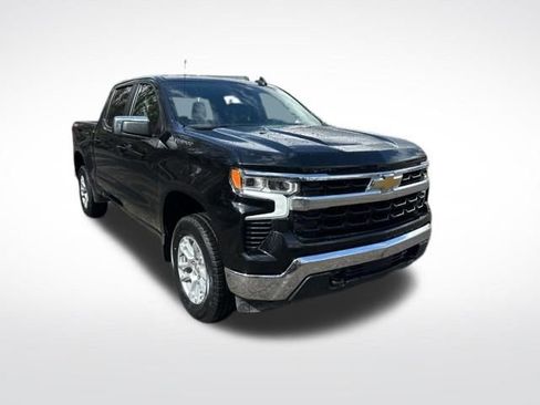 Used 2022 Chevrolet Silverado 1500 LT AWD/4WD image 7