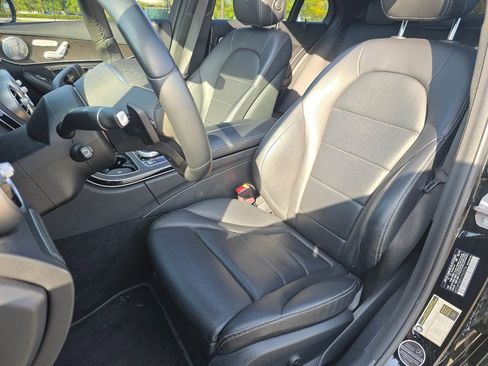 Certified 2020 Mercedes-Benz C 300 4MATIC Sedan image 24