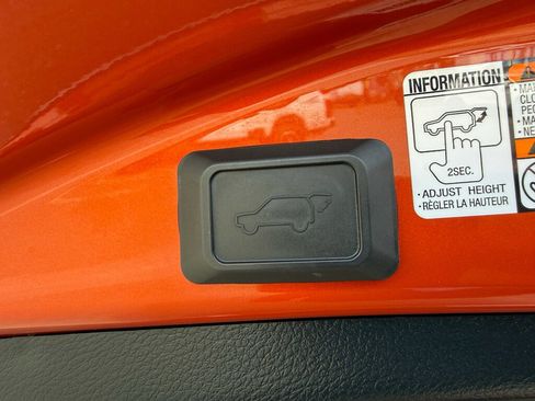 Used 2016 Toyota RAV4 Limited w/ Advanced Technology Package image 21