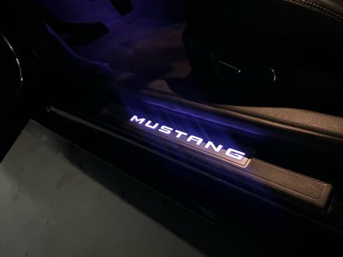 Used 2019 Ford Mustang Premium image 18