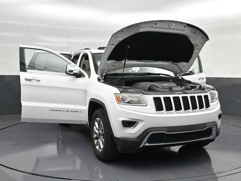 Used 2014 Jeep Grand Cherokee Limited image 16