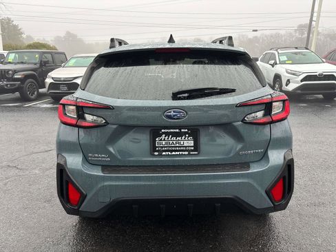 Used 2024 Subaru Crosstrek 2.0i Premium image 4