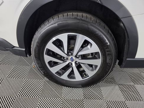 Used 2020 Subaru Outback Premium image 19