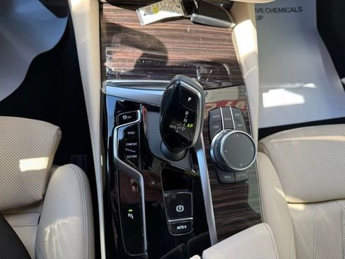 Certified 2023 BMW 530i xDrive w/ Convenience Package image 12