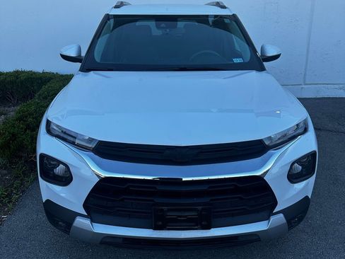 Used 2023 Chevrolet TrailBlazer LT image 3