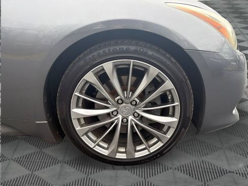 Used 2011 INFINITI G37 Journey w/ Premium Pkg image 32