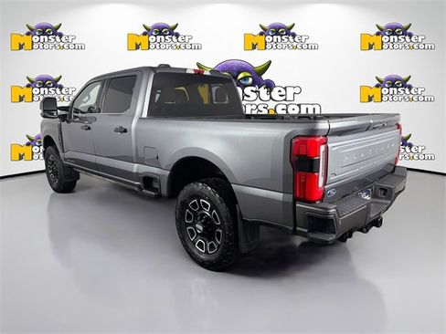 Used 2024 Ford F250 Platinum w/ FX4 Off-Road Package image 7