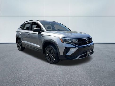 Used 2024 Volkswagen Taos S image 4