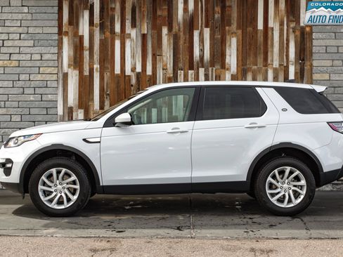 Used 2019 Land Rover Discovery Sport HSE AWD/4WD image 3