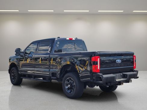 Used 2023 Ford F250 Lariat w/ Sport Appearance Package AWD/4WD image 12