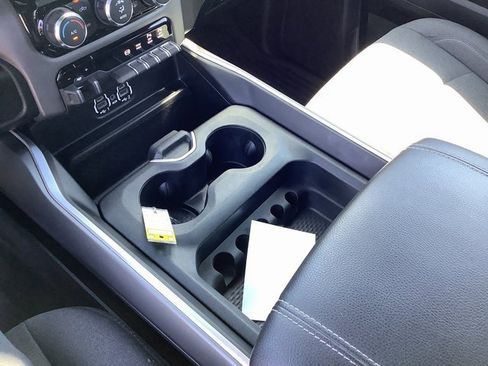 Used 2021 RAM 2500 Big Horn w/ Safety Group image 18