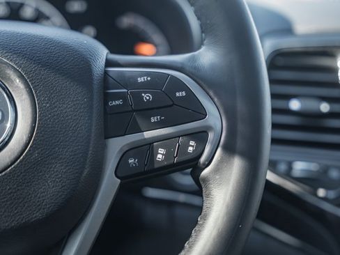 Used 2020 Jeep Grand Cherokee High Altitude image 19