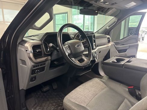 Used 2022 Ford F150 XLT w/ Equipment Group 302A High RWD image 12