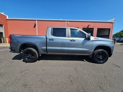 Used 2019 Chevrolet Silverado 1500 Custom Trail Boss w/ Custom Convenience Package AWD/4WD image 11