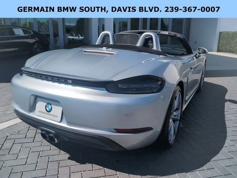 Used 2017 Porsche 718 Boxster S image 6