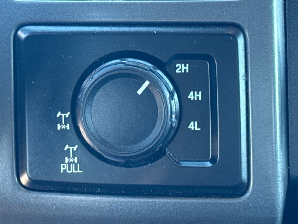Used 2015 Ford F150 XLT w/ Equipment Group 302A Luxury AWD/4WD image 42