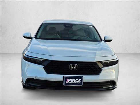 Used 2023 Honda Accord LX image 2