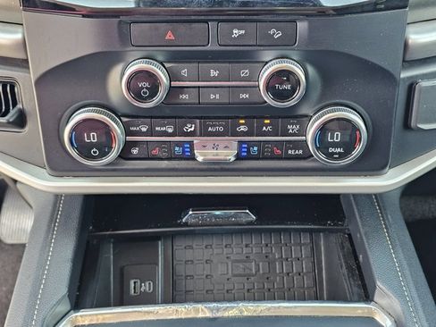Used 2023 Ford Expedition Max XLT AWD/4WD image 28