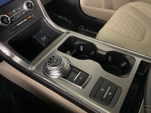 Used 2024 Ford Edge Titanium w/ Equipment Group 301A image 18