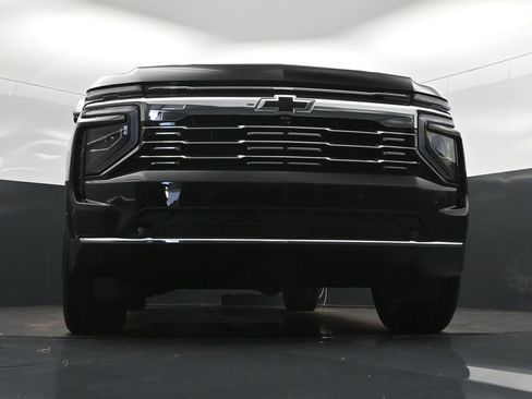 New 2026 Chevrolet Suburban Premier RWD image 45