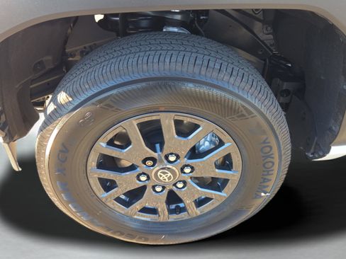 Certified 2025 Toyota 4Runner SR5 image 31