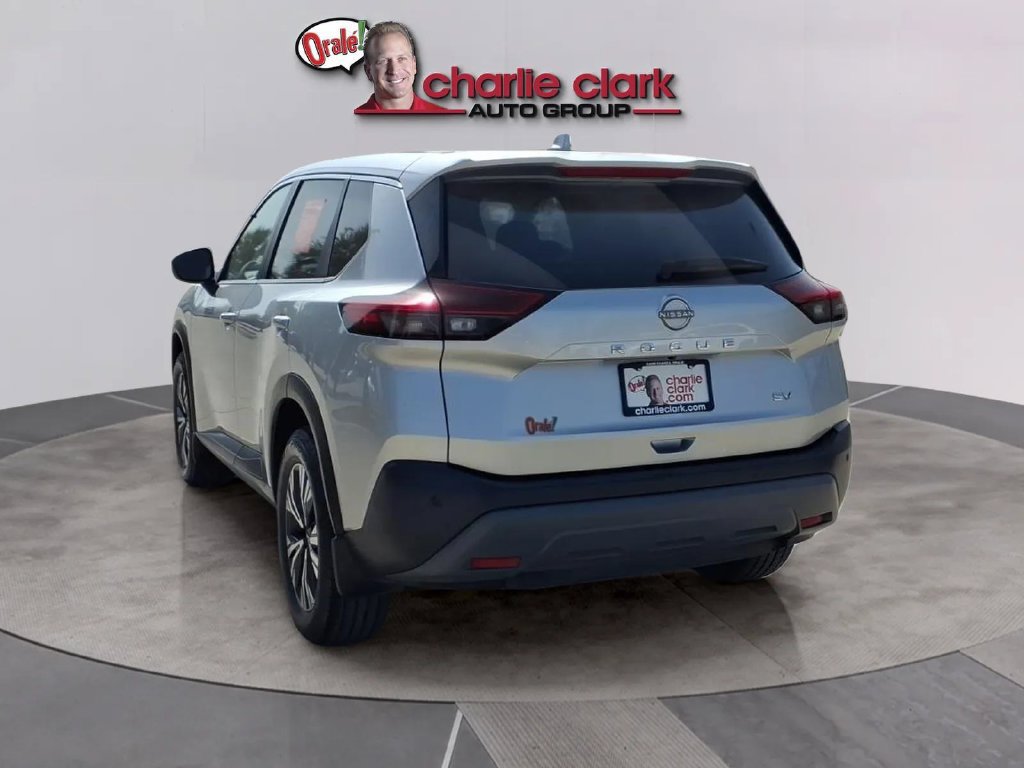 Certified 2023 Nissan Rogue SV FWD image 3
