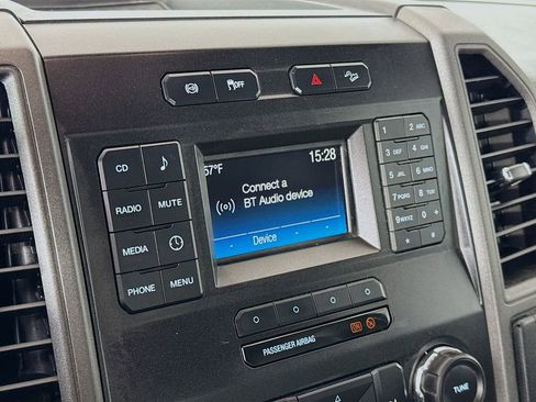 Used 2017 Ford F250 XL w/ Power Equipment Group AWD/4WD image 14