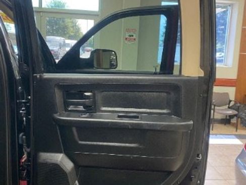 Used 2020 RAM 3500 Tradesman image 17