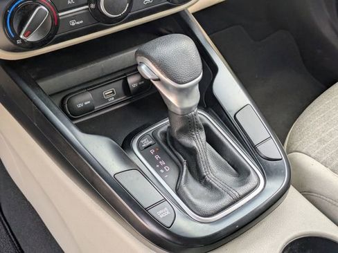 Used 2020 Kia Soul S FWD image 19
