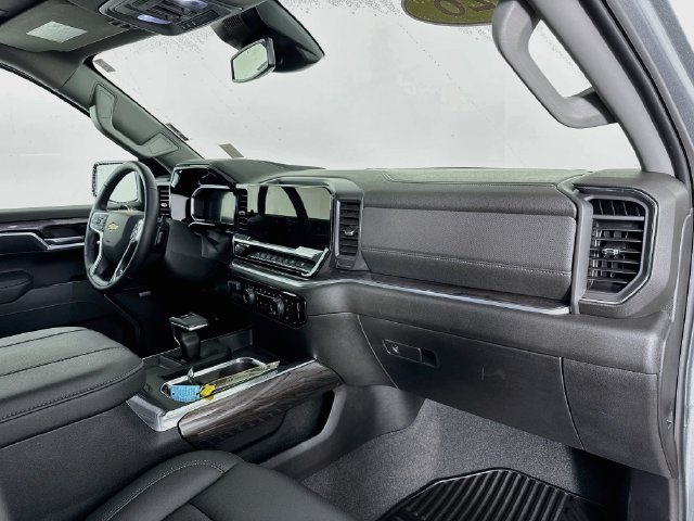 Used 2026 Chevrolet Silverado 1500 LTZ w/ LTZ Premium Package AWD/4WD image 31
