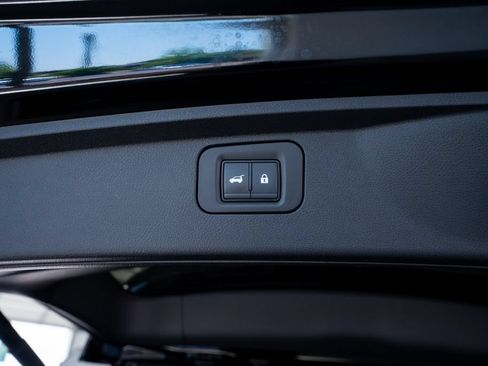 Used 2025 Nissan Armada PRO-4X AWD/4WD image 51