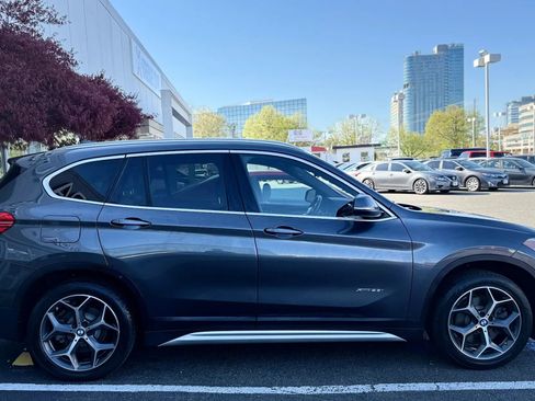 Used 2018 BMW X1 xDrive28i w/ Convenience Package AWD/4WD image 8