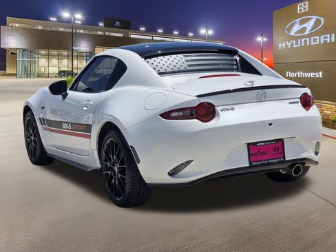 Used 2023 MAZDA MX-5 Miata Club RWD image 9