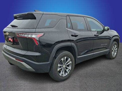 Used 2026 Chevrolet Equinox LT FWD image 4