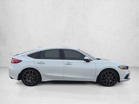 Used 2022 Honda Civic Sport Touring image 4