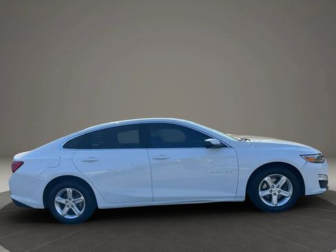 Used 2023 Chevrolet Malibu LT FWD image 4