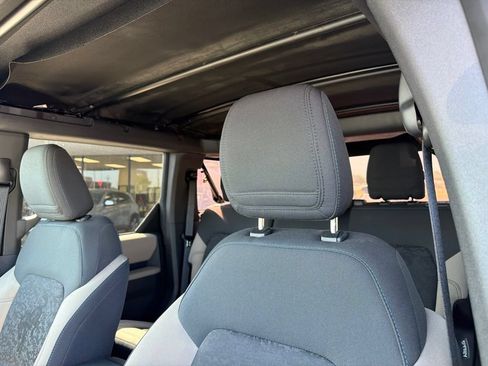 Used 2022 Ford Bronco Wildtrak AWD/4WD image 15