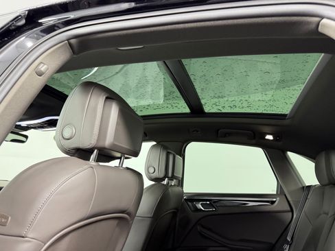 New 2025 Porsche Macan image 17