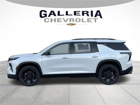 New 2026 Chevrolet Traverse LT w/ Driver Confidence Package image 4