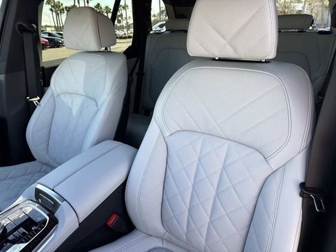 New 2026 BMW X5 xDrive40i w/ Climate Comfort Package image 22