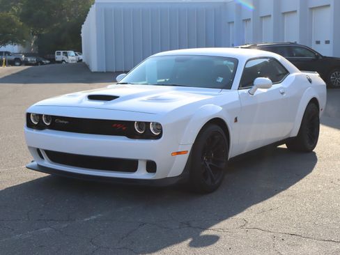 Used 2023 Dodge Challenger R/T Scat Pack RWD image 5