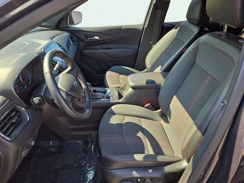 Used 2023 Chevrolet Equinox RS image 19