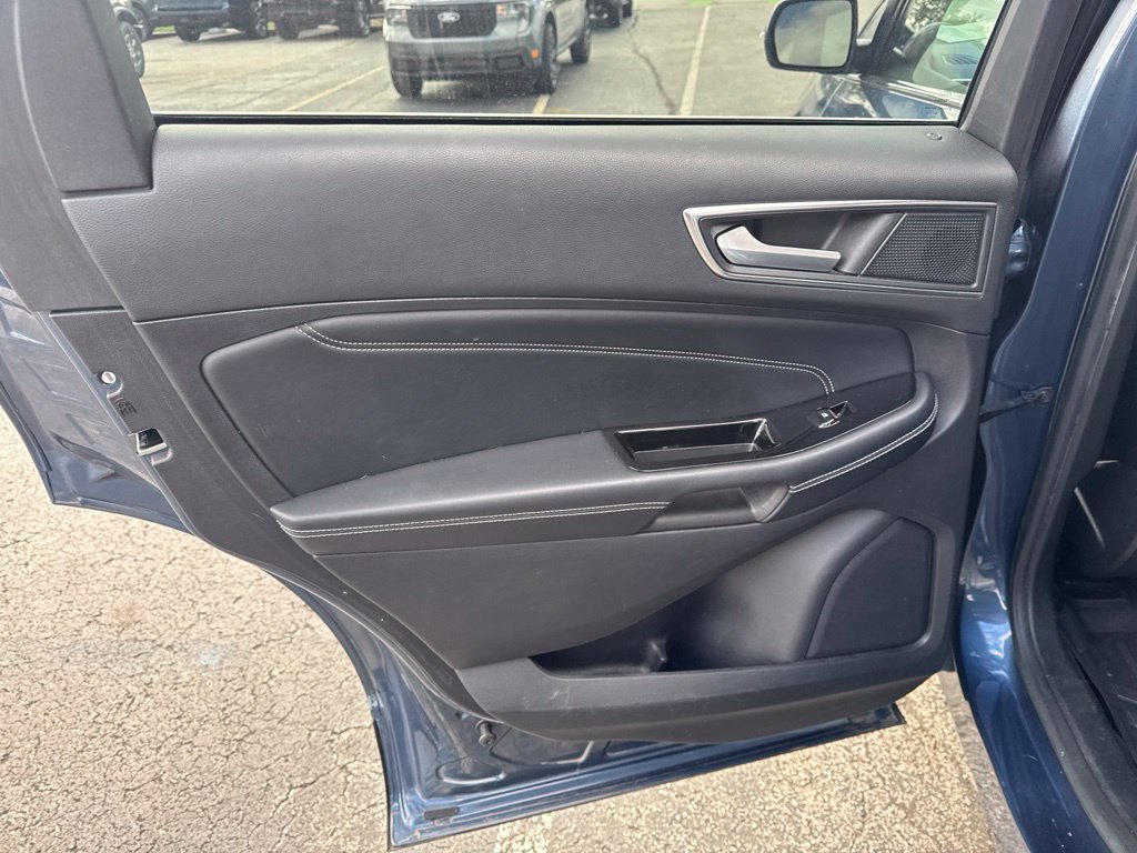 Certified 2019 Ford Edge Titanium FWD image 31