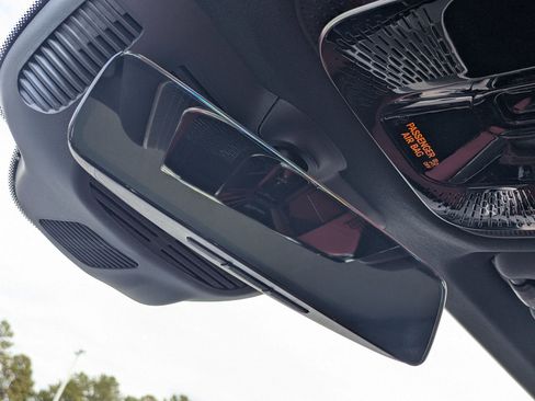 Certified 2024 Mercedes-Benz GLC 43 AMG 4MATIC image 27