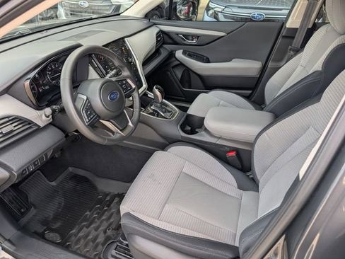 Used 2025 Subaru Outback Premium w/ Popular Package #1A image 8