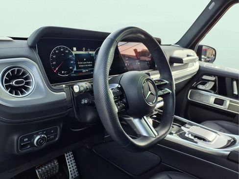 Used 2025 Mercedes-Benz G 550 image 23