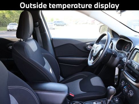 Used 2014 Jeep Cherokee Sport AWD/4WD image 12