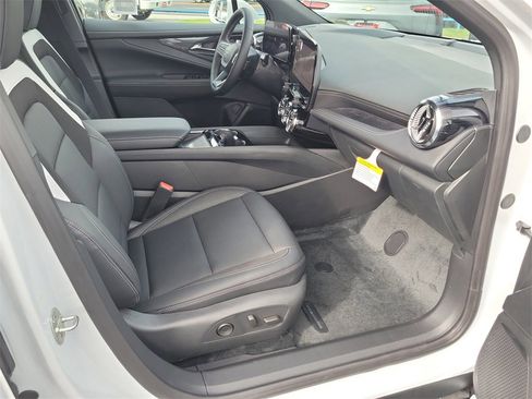 New 2026 Chevrolet Blazer EV LT image 14