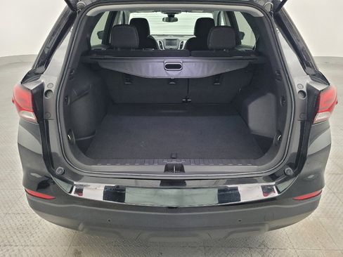 Used 2024 Chevrolet Equinox LS image 29